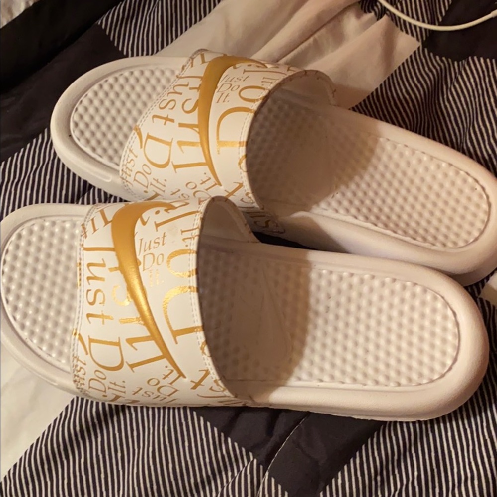 WMNS BENASSI JDI PRINT